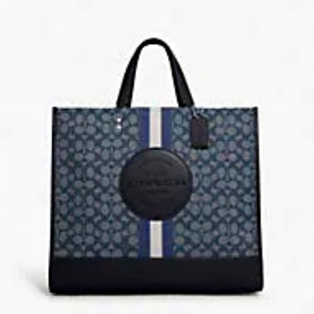 Dempsey Tote 40 In Signature Jacquard With Stripe And Coach Patch